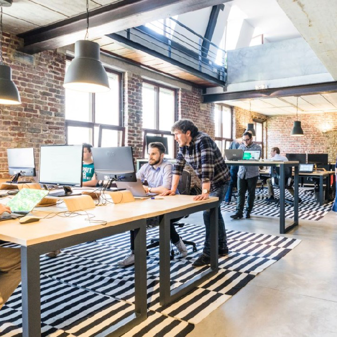 Communication & Reporting Rhythm